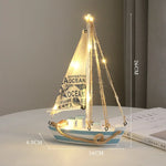Barco à Vela Decorativo em Madeira
